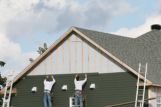Professional Emergency Siding Repair technician working in Jackson, NC